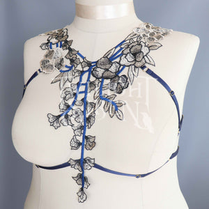 NAVY FLORAL LACE BODY HARNESS BRALET
