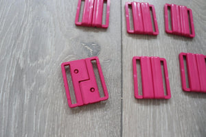 6 x Fuchsia pink plastic bikini clasps , Width 4cm // 40mm