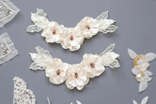LOT #16 bundle job lot lace trims, collars