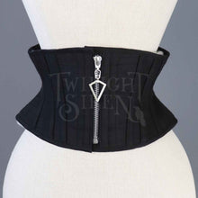 ELIZA CINCHER (VEGAN OPTIONS AVAILABLE)