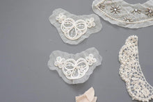 LOT #16 bundle job lot lace trims, collars