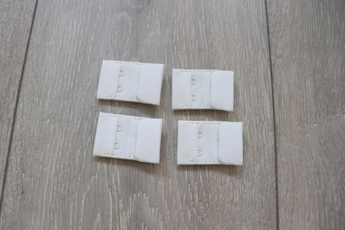white off white bra hook & eye tab / lingerie bra making -3cm / 30mm - pack x 4