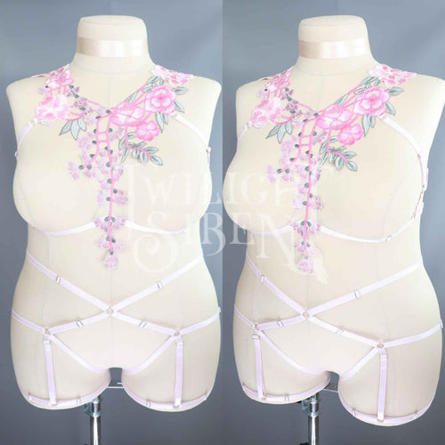 PASTEL PINK FLORAL LACE BODY HARNESS SET - LARGE: UK 16-18 :USA 12-14