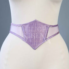 26 INCH WAIST LILAC SILK AND MESH SWISS WAIST CORSET (SUITABLE FOR NATURAL WAIST 27-29 INCH)