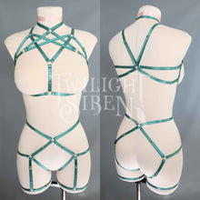 EMERALD GREEN HEXAGRAM SET: BRALET AND THIGH HARNESS