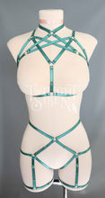 EMERALD GREEN HEXAGRAM SET: BRALET AND THIGH HARNESS