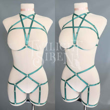EMERALD GREEN PENTAGRAM SET: BRALET AND THIGH HARNESS